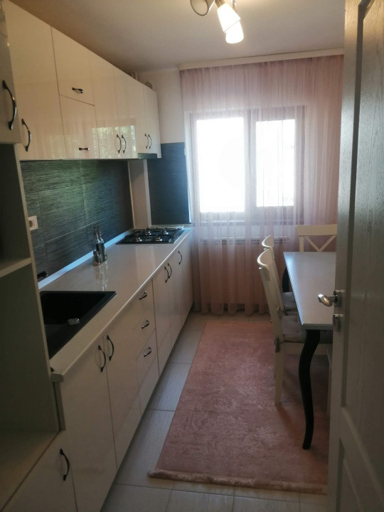 Apartament de vanare ,Bd Independentei , 2 camere ,etaj 2 din 3
