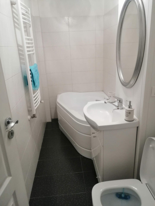 Apartament de vanare ,Bd Independentei , 2 camere ,etaj 2 din 3