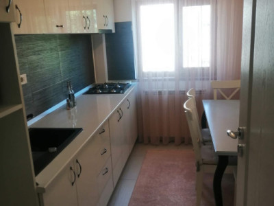 Apartament de vanare ,Bd Independentei , 2 camere ,etaj 2 din 3
