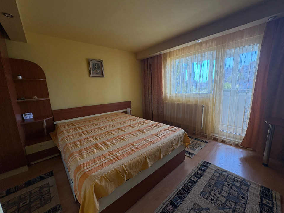 Apartament, 3 camere, decomandat, 64 mp, Cartier Craiovita, Zona Orizont
