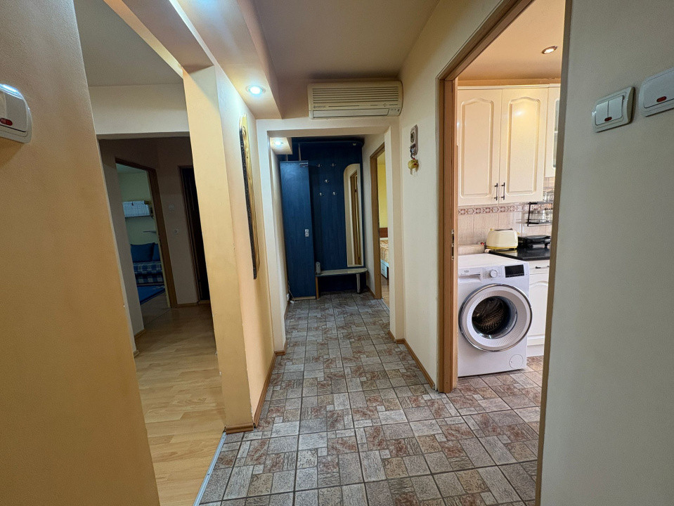 Apartament, 3 camere, decomandat, 64 mp, Cartier Craiovita, Zona Orizont