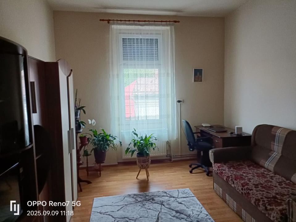 Casă de vânzare în Reghin zona centrală.