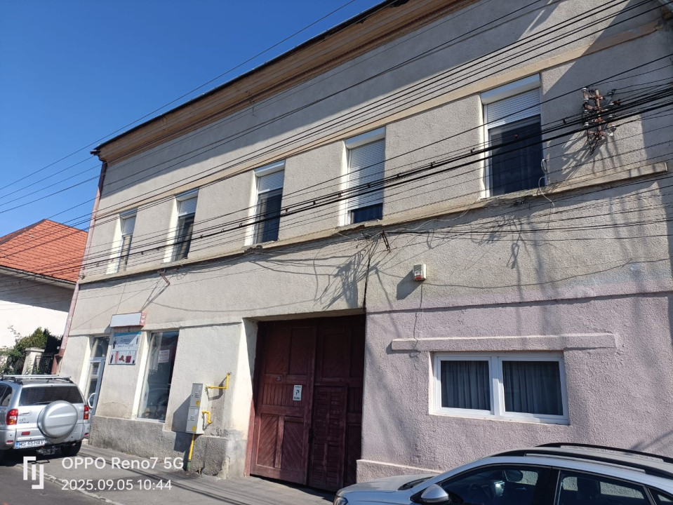 Casă de vânzare în Reghin zona centrală.