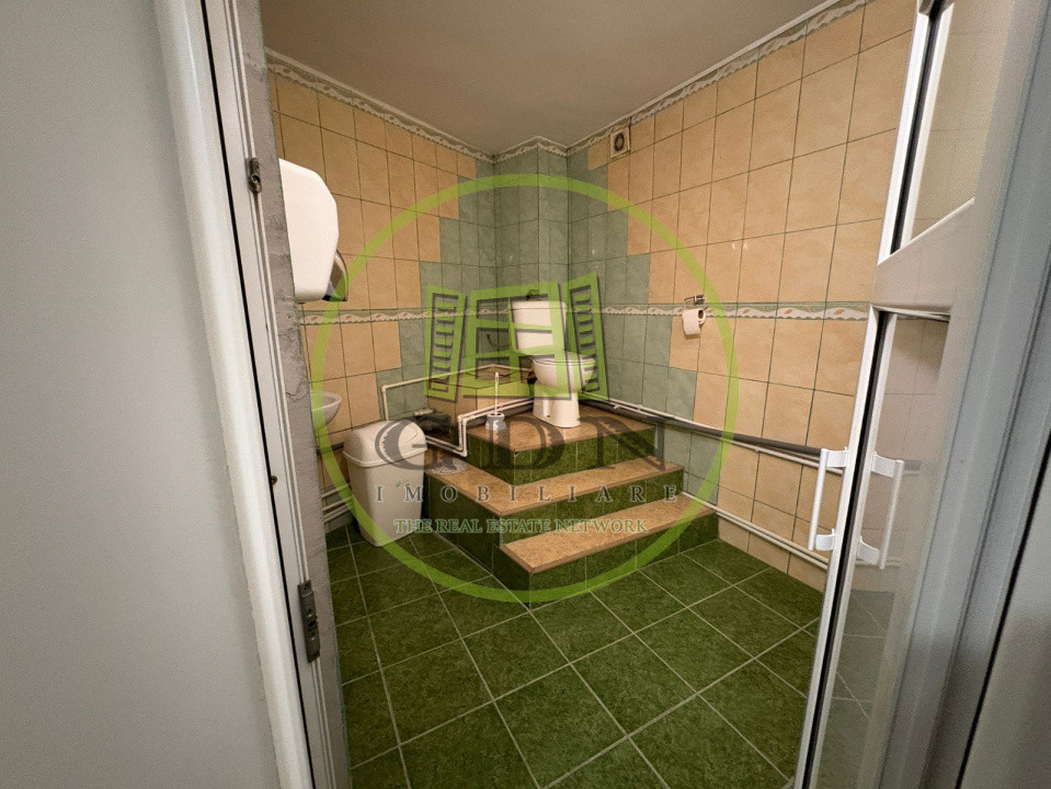 Spatiu comercial, 100 mp utili, demisol, Cartier Rovine