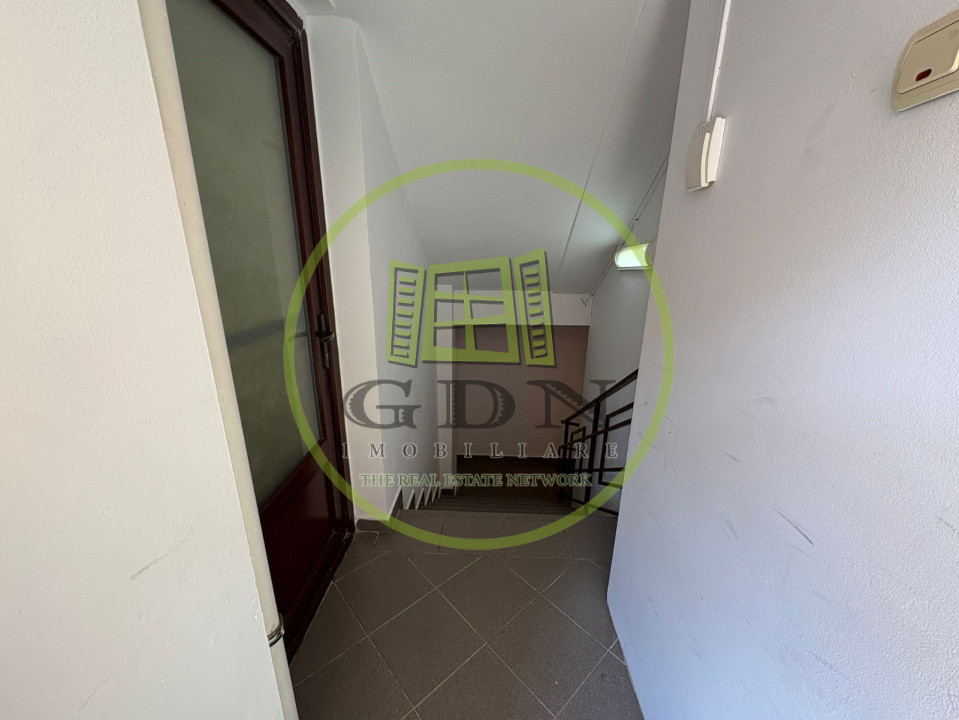 Spatiu comercial, 100 mp utili, demisol, Cartier Rovine