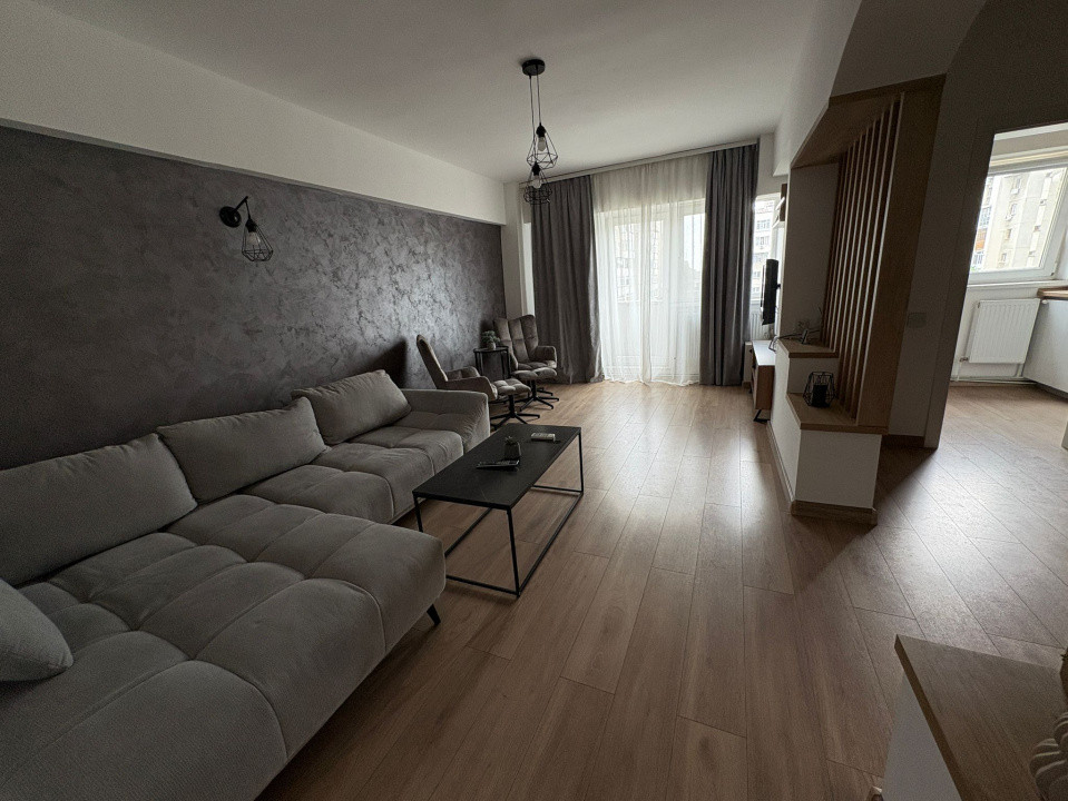 Apartament, 3 camere, decomandat, 78 mp, Calea Bucuresti, Zona Universitatii 