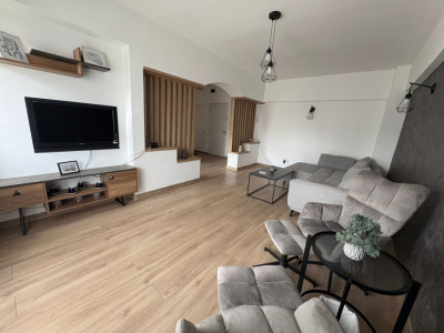 Apartament, 3 camere, decomandat, 78 mp, Calea Bucuresti, Zona Universitatii 