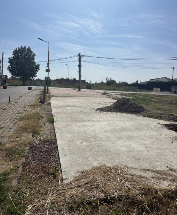 Teren intravilan cu potential de activitate comerciala ,Comuna Vanatori 740 mp 