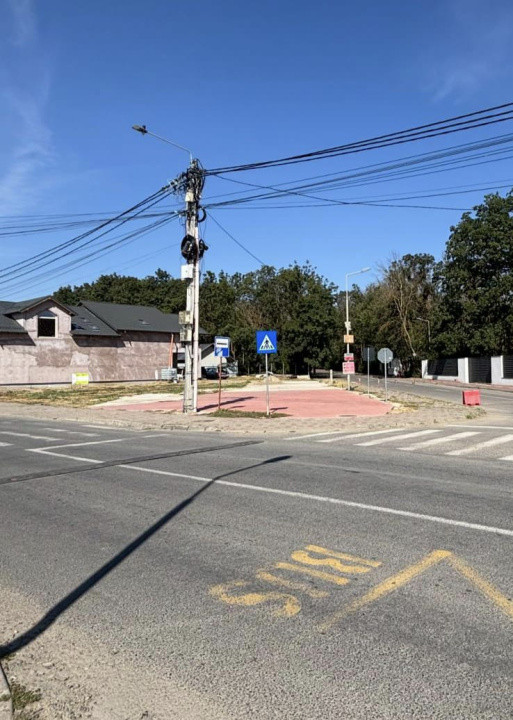 Teren intravilan cu potential de activitate comerciala ,Comuna Vanatori 740 mp 