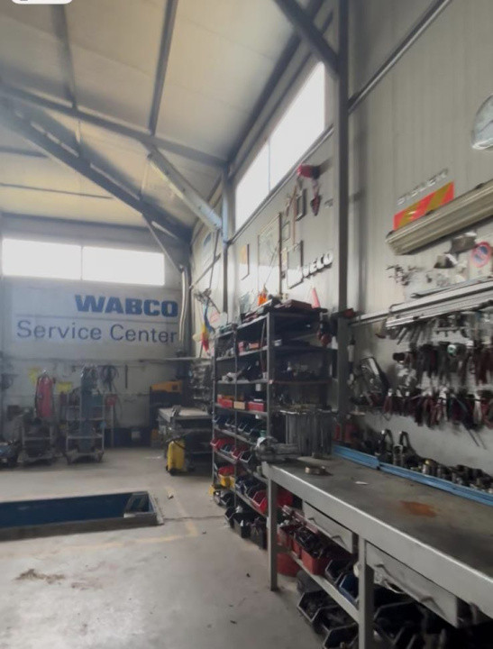 Spatiu comercial (Service Auto comlet utilat) ,sat Faurei ,Comuna Garoafa 