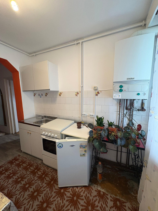 Apartament de închiriat 3 camere | 57 mp+8 mp balcon | Mihai Viteazu 