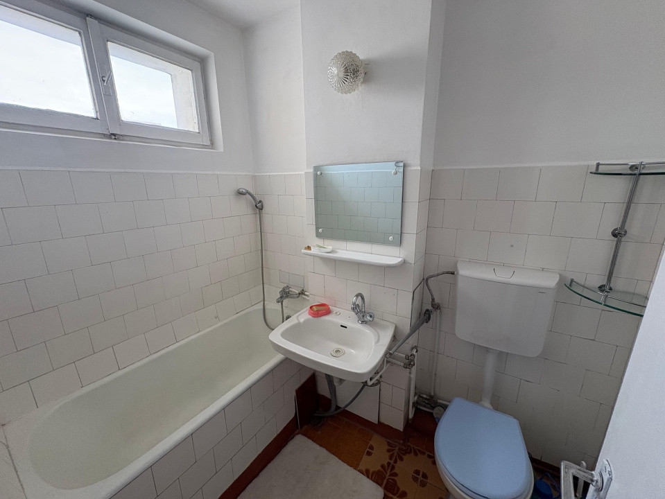 Apartament de închiriat 3 camere | 57 mp+8 mp balcon | Mihai Viteazu 