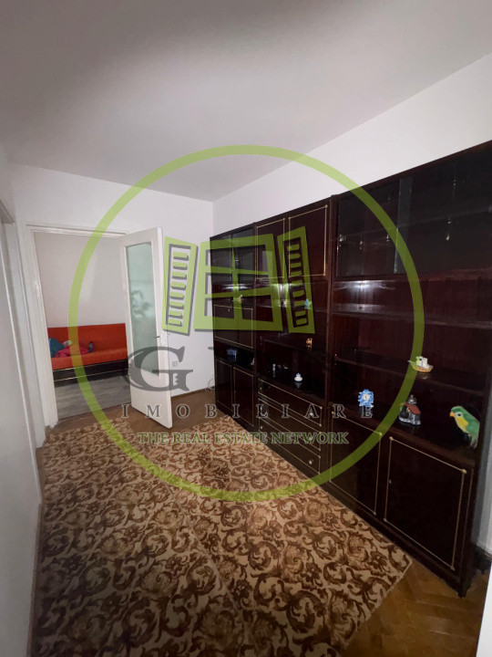 Apartament de închiriat 3 camere | 57 mp+8 mp balcon | Mihai Viteazu 