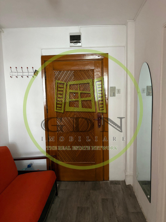 Apartament de închiriat 3 camere | 57 mp+8 mp balcon | Mihai Viteazu 