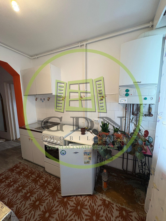 Apartament de închiriat 3 camere | 57 mp+8 mp balcon | Mihai Viteazu 