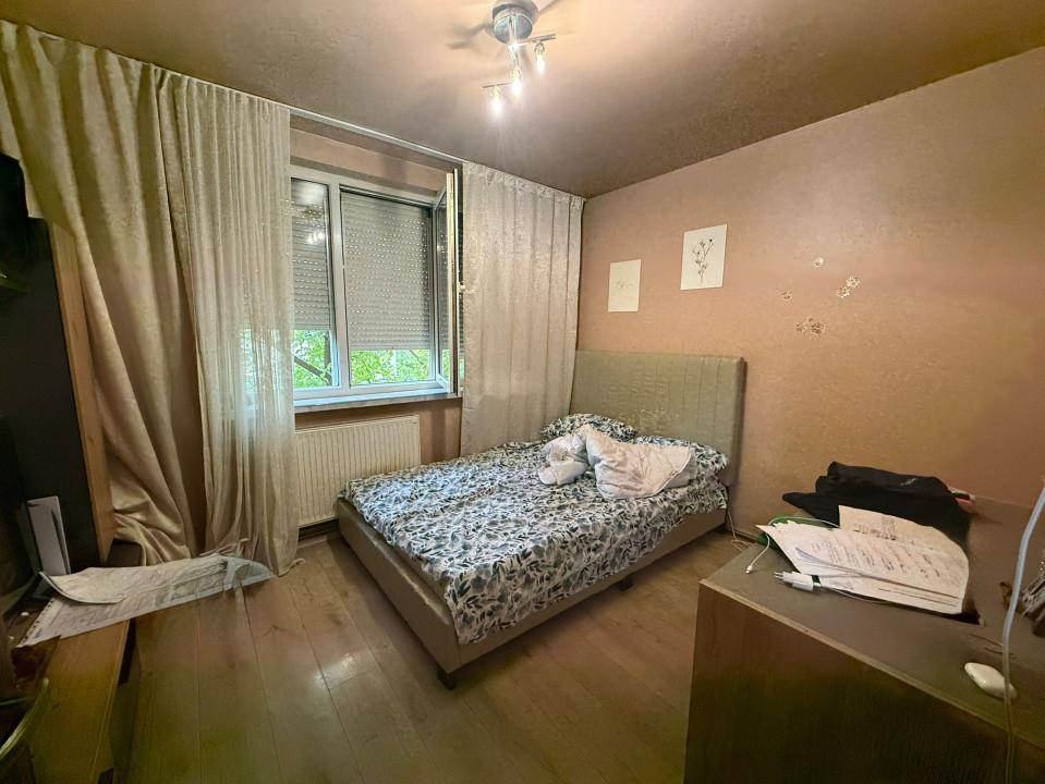 Apartament 3 camere, decomandat, 70 mp, Calea Bucuresti, Zona Teatru Colibri