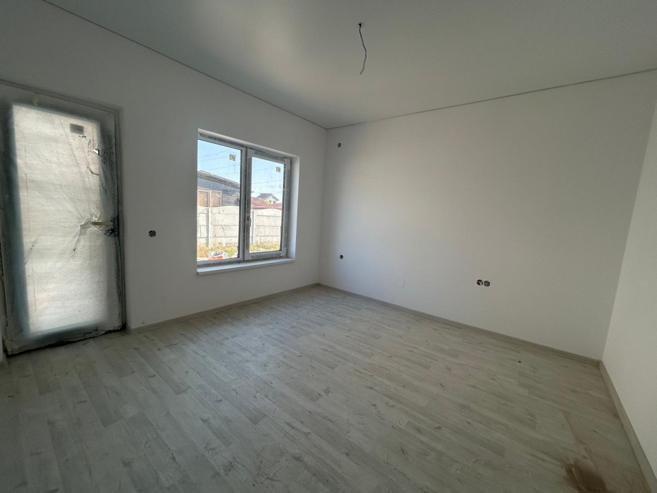 Casa plan parter, 300 MP teren, 90 MP, Damila