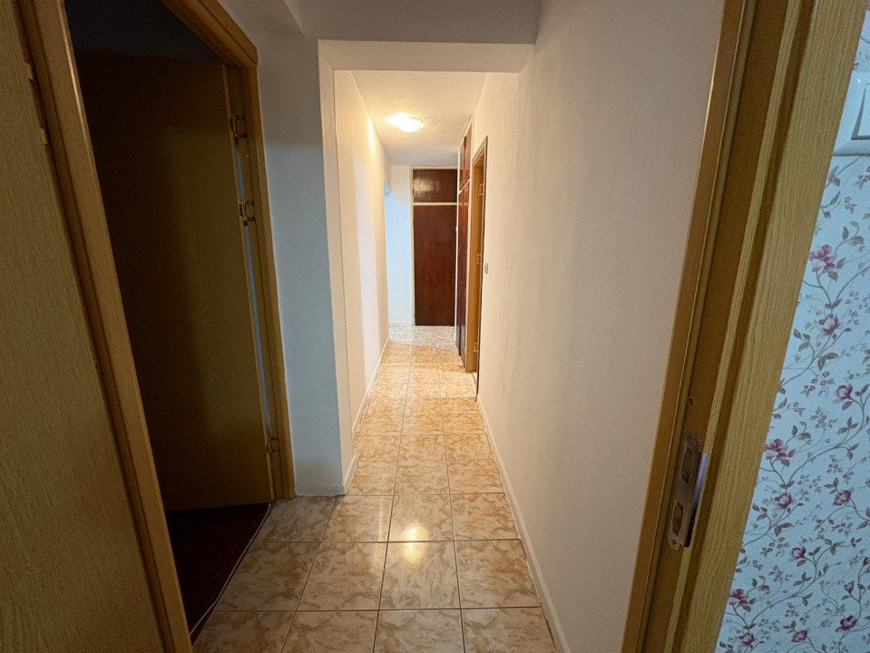 Apartament, 3 camere, decomandat, 78 mp, Calea Bucuresti, Zona Pasajului 