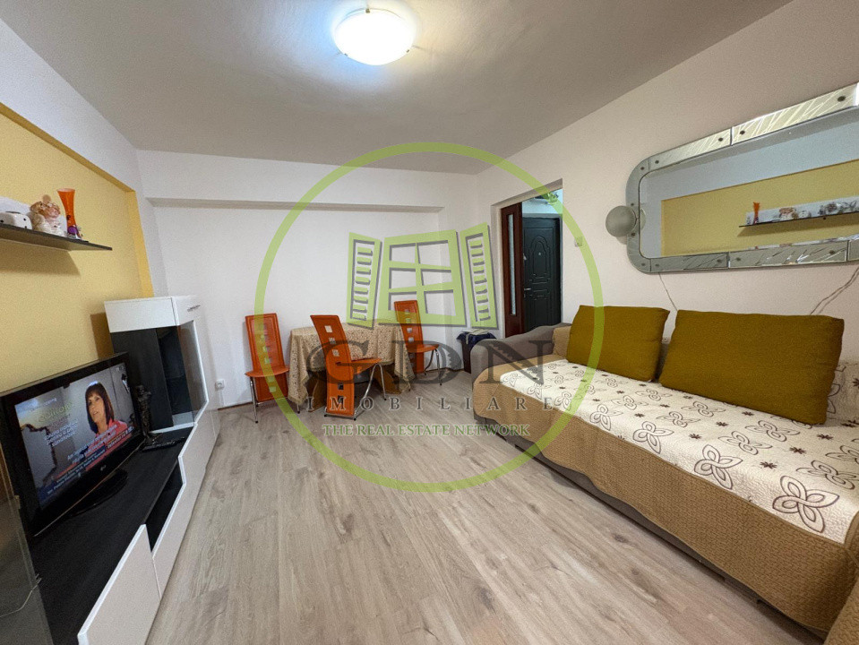 Apartament, 3 camere, decomandat, 78 mp, Calea Bucuresti, Zona Pasajului 