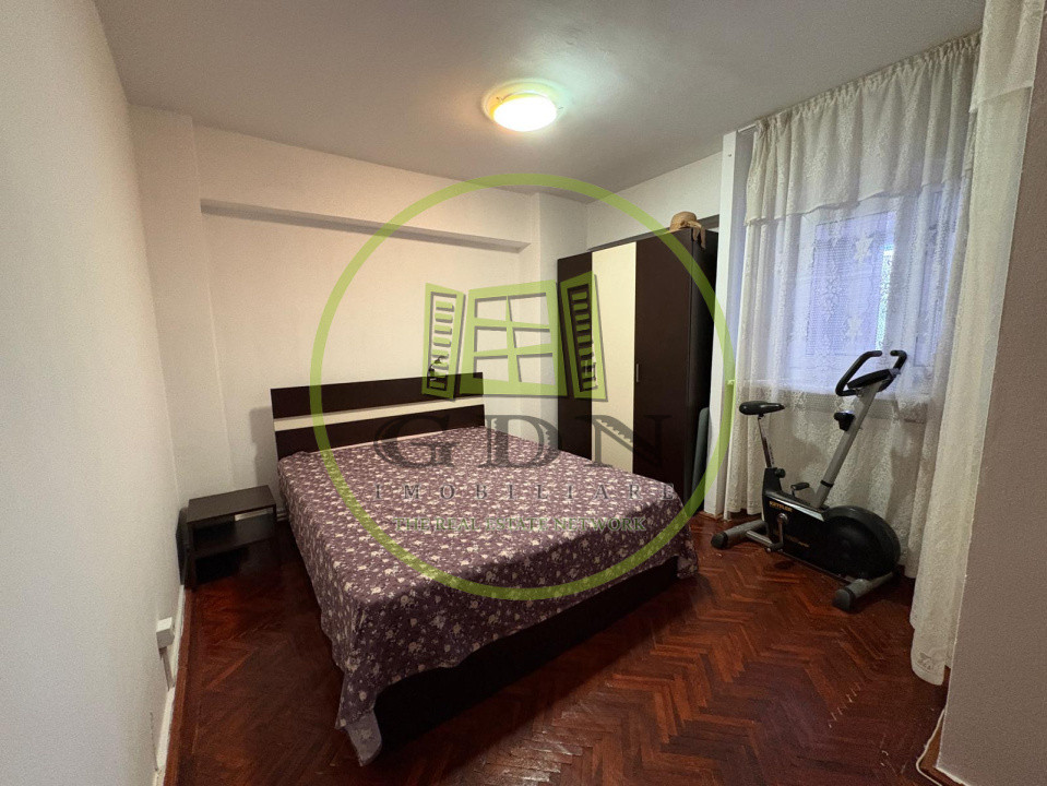 Apartament, 3 camere, decomandat, 78 mp, Calea Bucuresti, Zona Pasajului 