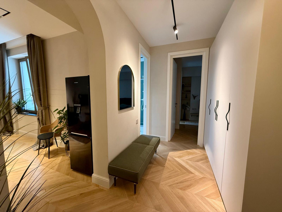 Apartament 3 camere, lux lângă Piața Unirii