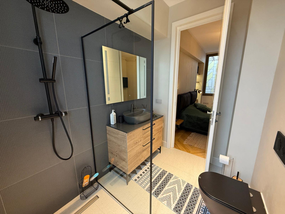 Apartament 3 camere, lux lângă Piața Unirii