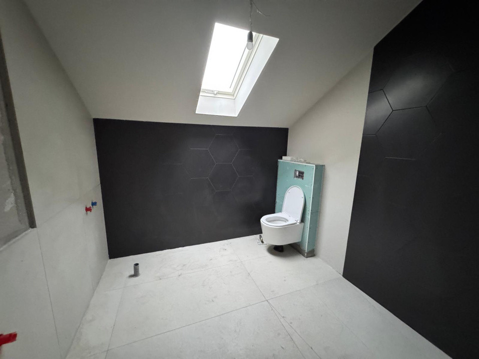 Oportunitate! Casă cu etaj, finisată, 180 mp., Câmpenești, 185000 Eur