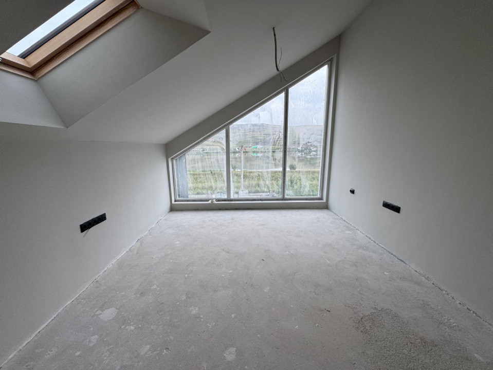 Oportunitate! Casă cu etaj, finisată, 180 mp., Câmpenești, 185000 Eur