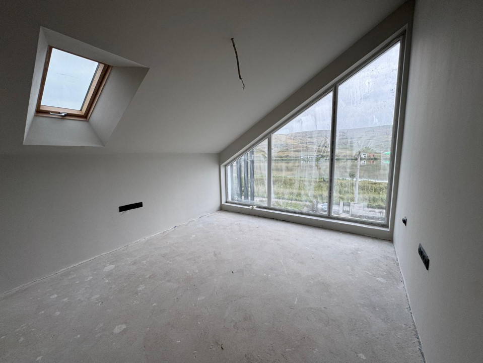 Oportunitate! Casă cu etaj, finisată, 180 mp., Câmpenești, 185000 Eur