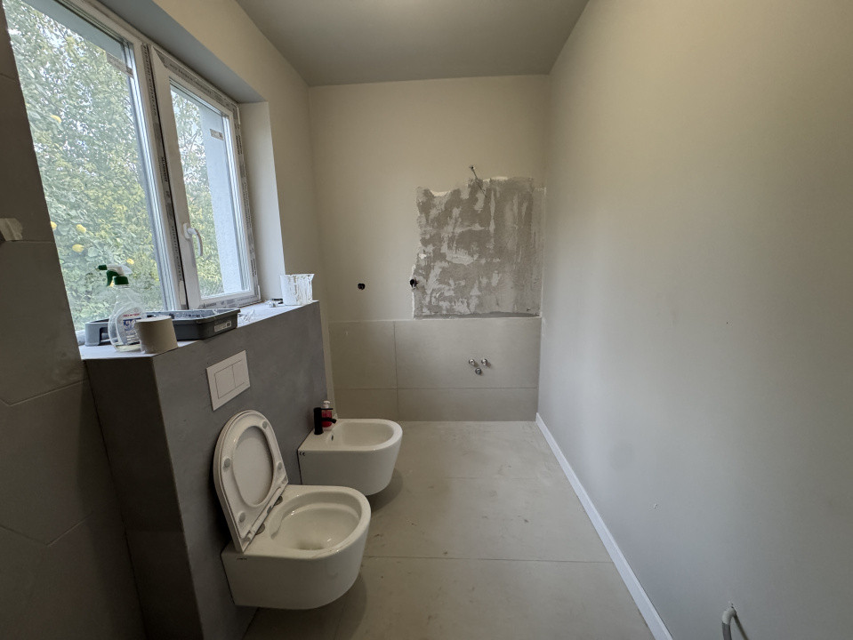 Casă cu etaj, cu CF, finisată, 180 mp., Câmpenești, 209000 Eur