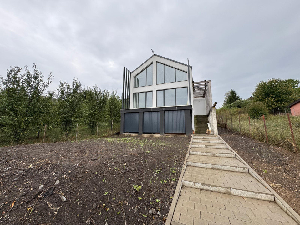 Comision 0%! Casă cu etaj, cu CF, finisată, 180 mp., 209.000 EUR!