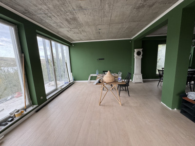 Casă cu etaj, cu CF, finisată, 180 mp., Câmpenești, 209000 Eur