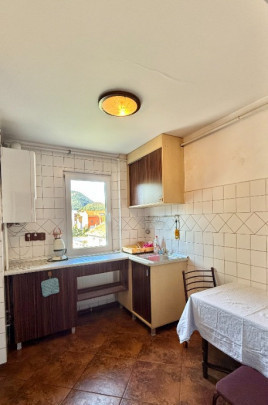 Apartament 2 camere semidecomandat -Zona Astra
