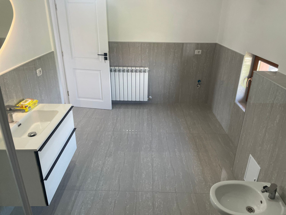 APARTAMENT DE VANZARE, 4 CAM, ETJ  2/2 ZONA PETRESTI,105 MP