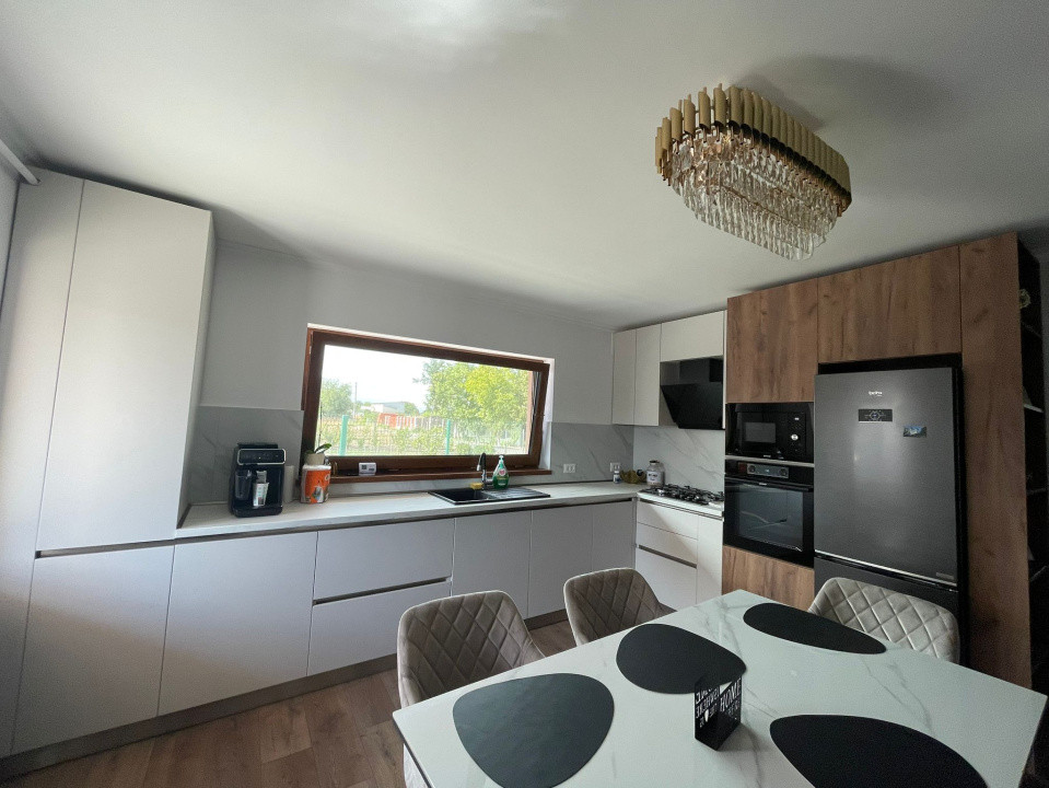 APARTAMENT DE VANZARE, 3 CAM,PARTER ZONA PETRESTI 