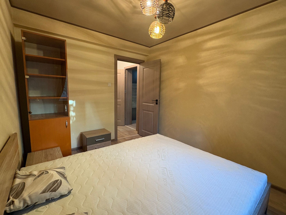Apartament doua camere semidecomandaT, etajul 1, Brazda zona Liceul CFR