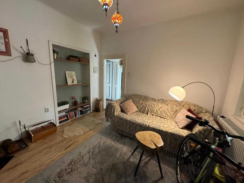 Oportunitate! Apart. la casă, 2 camere, 2 locuri de parcare,  Mărăști