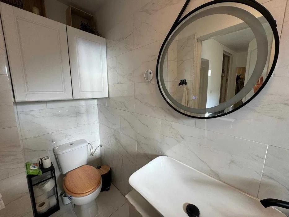 Oportunitate! Apart. la casă, 2 camere, 2 locuri de parcare,  Mărăști