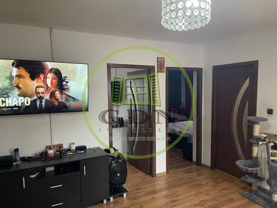 Casa parter cu 3 camere și spațiu mansardabil în pod în cartierul Brestei