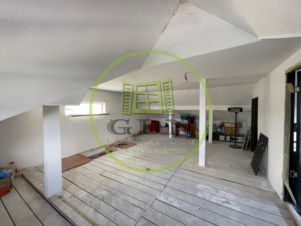 Casa parter cu 3 camere și spațiu mansardabil în pod în cartierul Brestei