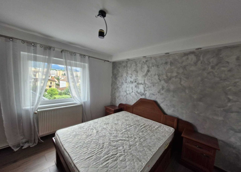 Apartament 3 camere de închiriat – strada Codrul Cosminului