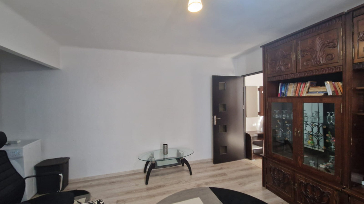 Apartament 2 camere, semidecomandat, 45mp, ultracentral, zona Teatru