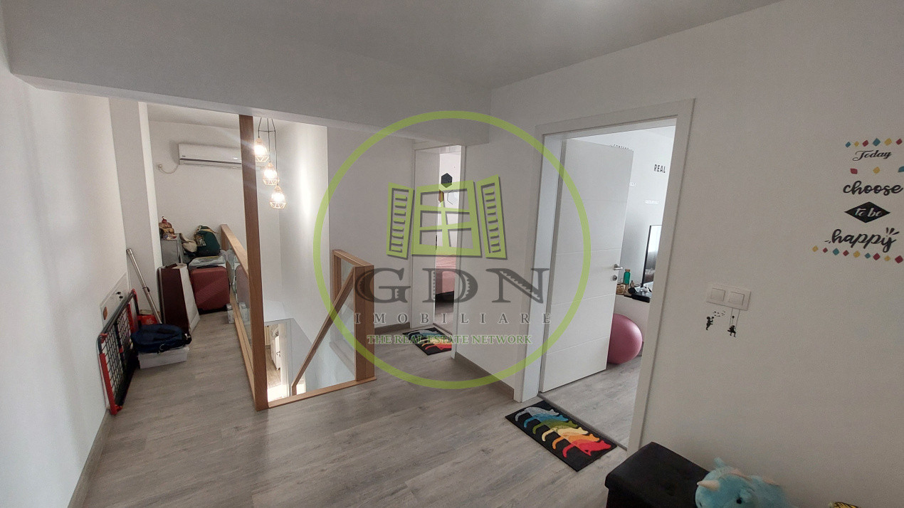 Penthouse, pe doua nivele, 174 mp, Brazda zona Pedagogic