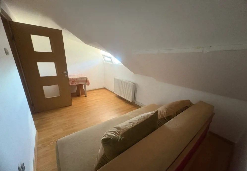 ✨ De închiriat – Apartament 3 camere decomandat ✨