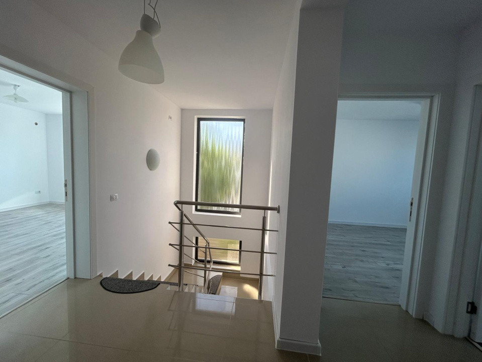 Casa P+1 ,teren 270 mp, 106,5 mp utili, Zona Spatele Parcului Nicolae Romanescu