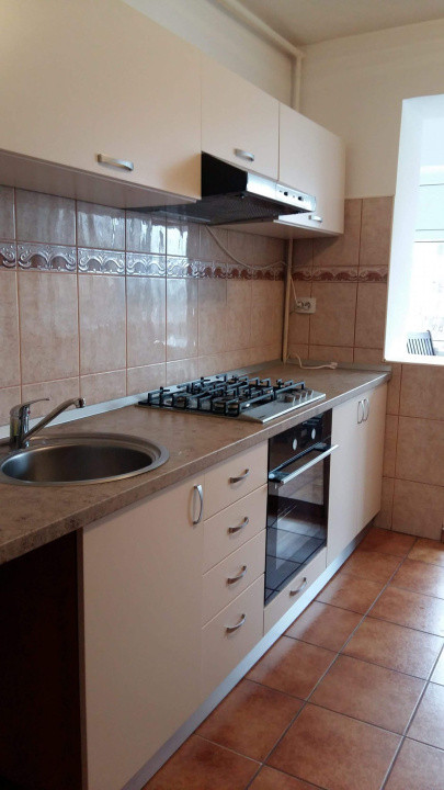 CHIRIE 2 camere decomandat | Centru Civic - str. Toamnei 