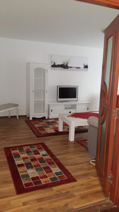 CHIRIE 2 camere decomandat | Centru Civic - str. Toamnei 