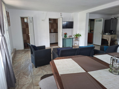  Spațiu comercial de închiriat – Râșnov, DN73