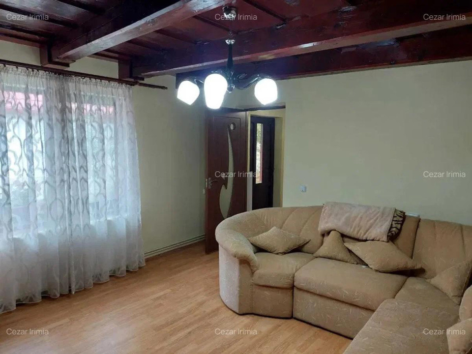 Vand casa 3 camere ARIUSD
