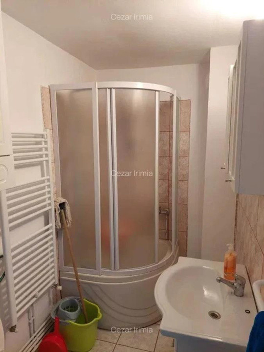 Vand casa 3 camere ARIUSD